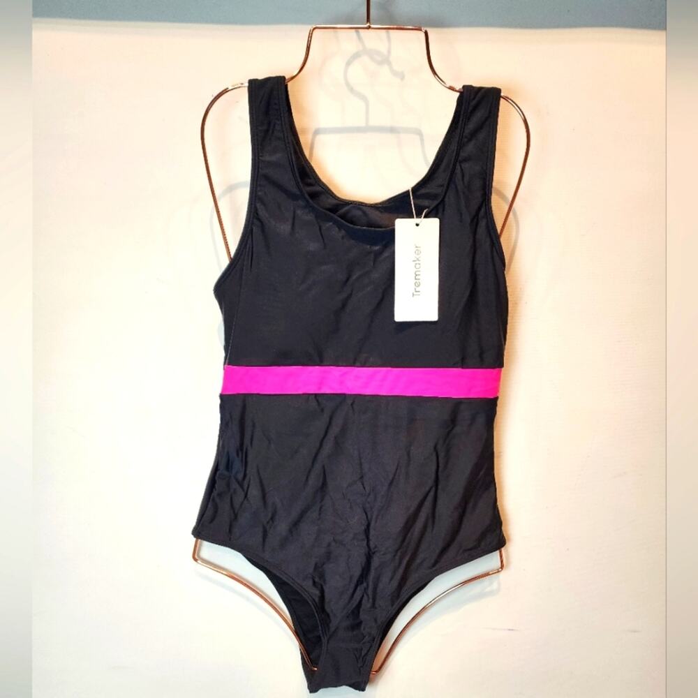 New Black Athletic Swimsuit One Piece Pink Trim ‎ 070 New with Tags Size M